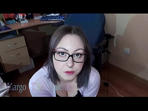 ❤️ Sexy holka s brýlemi kouří dildo hluboko na kameru ❌ Porno u nás ️❤